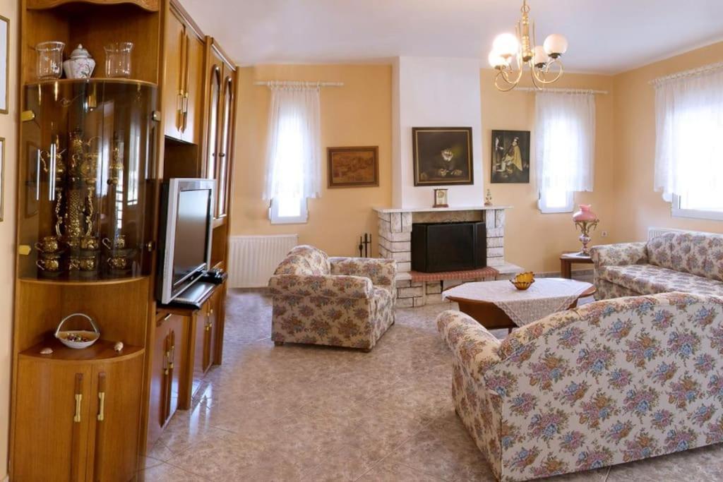 Myrsini' S House Villa Néa Péramos Buitenkant foto
