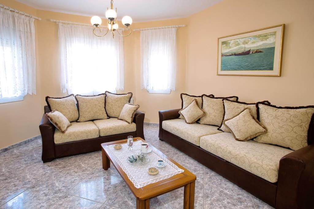 Myrsini' S House Villa Néa Péramos Buitenkant foto
